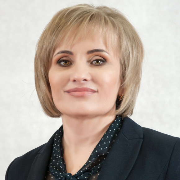 На фотографии Ефимова Елена Викторовна
